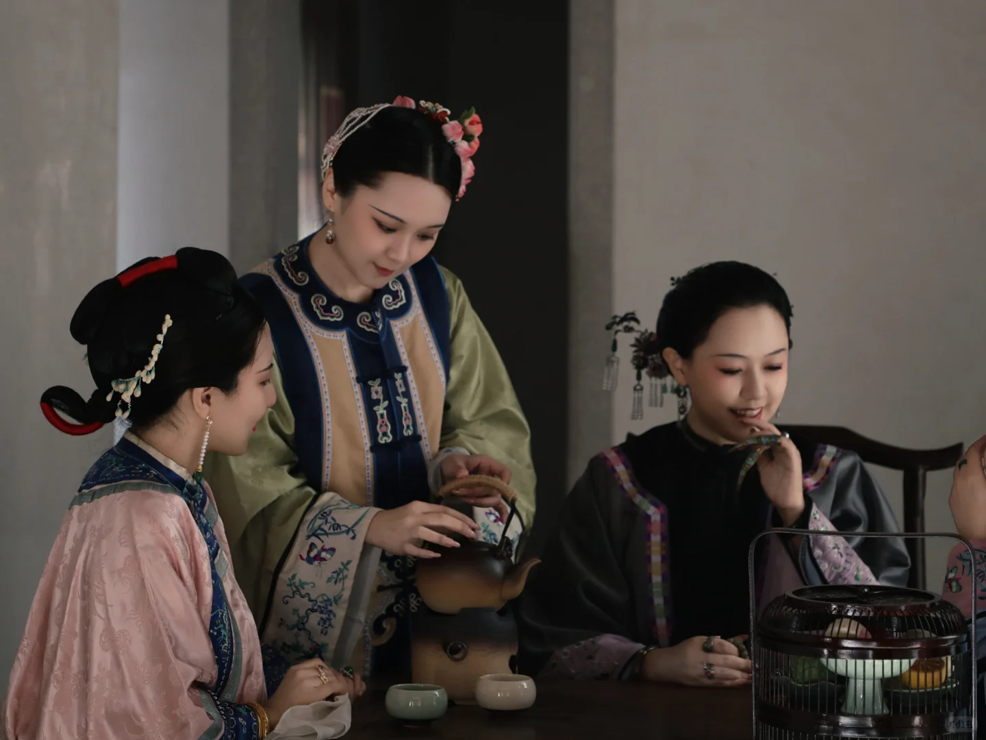 是晚清汉女群像呀