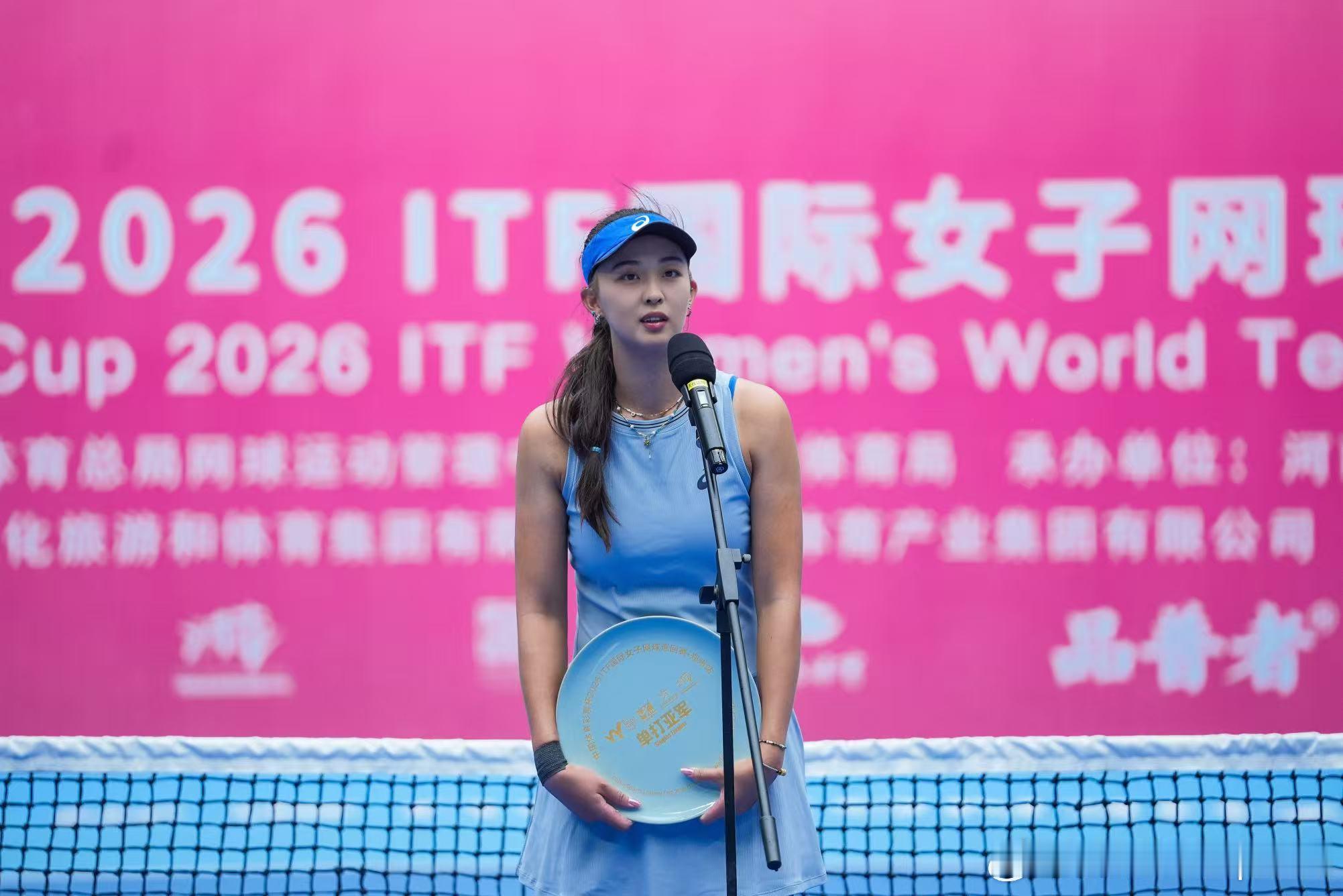 🇨🇳郑州W35颁奖图女单🥈王佳祺女双🏅郑妩双/黄裕迦 