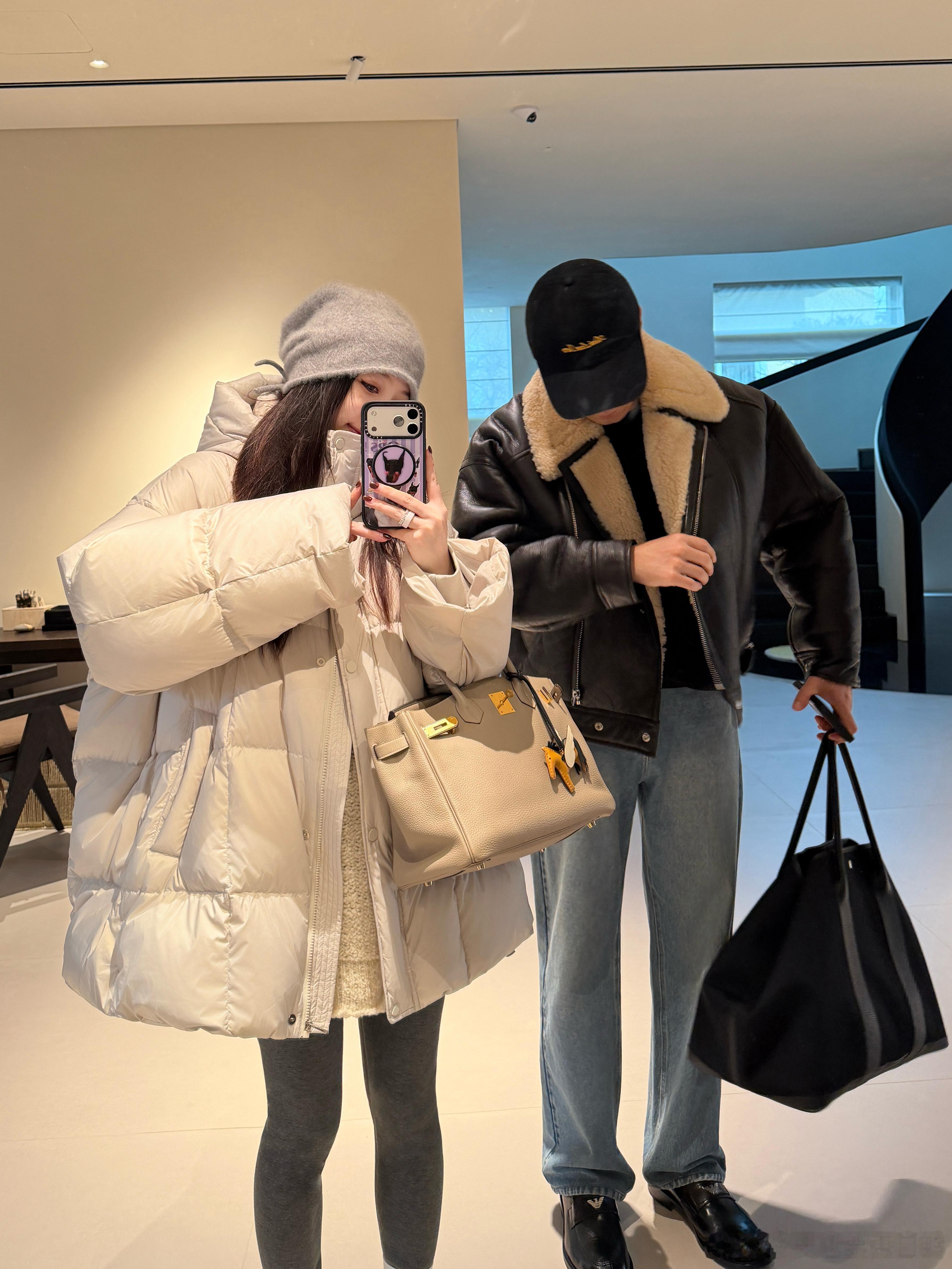 今日ootd✌🏻出门啦～大阴天好冷啊！ 