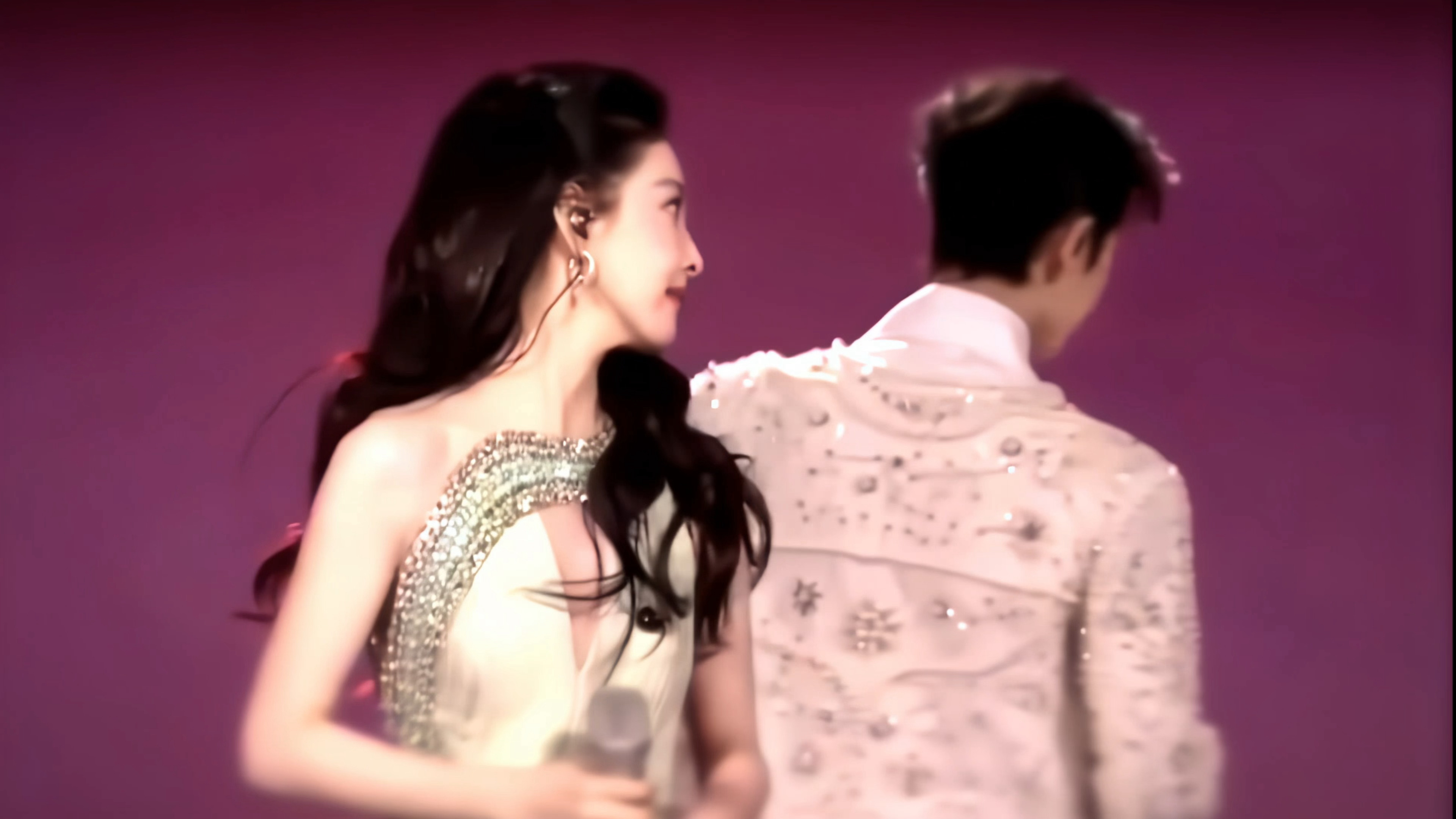 爱人错过💧章若楠张凌赫 来人赐本子 湖南卫视跨年演唱会