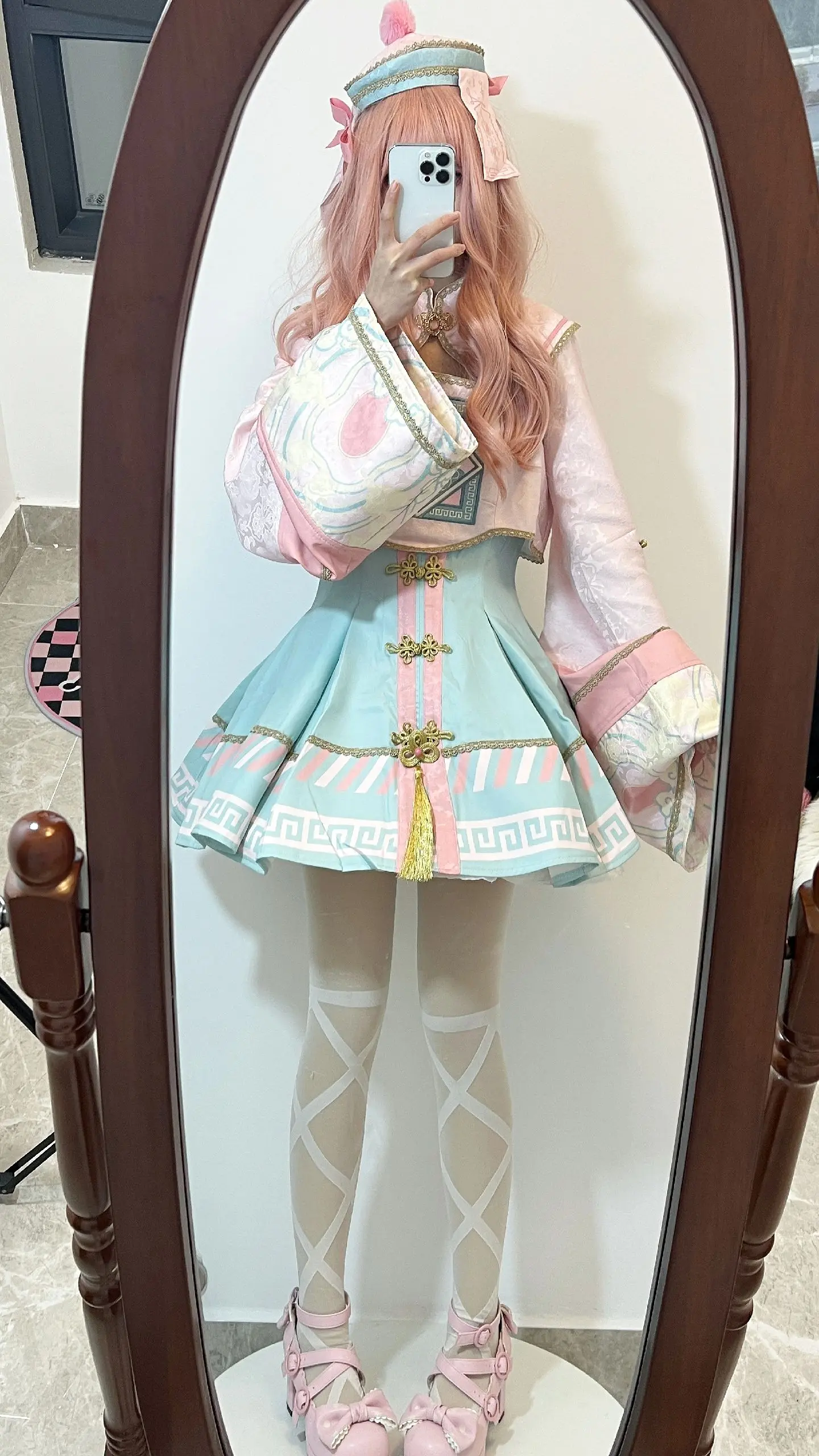 嘻嘻 妹妹送我的小僵尸Lolita～

