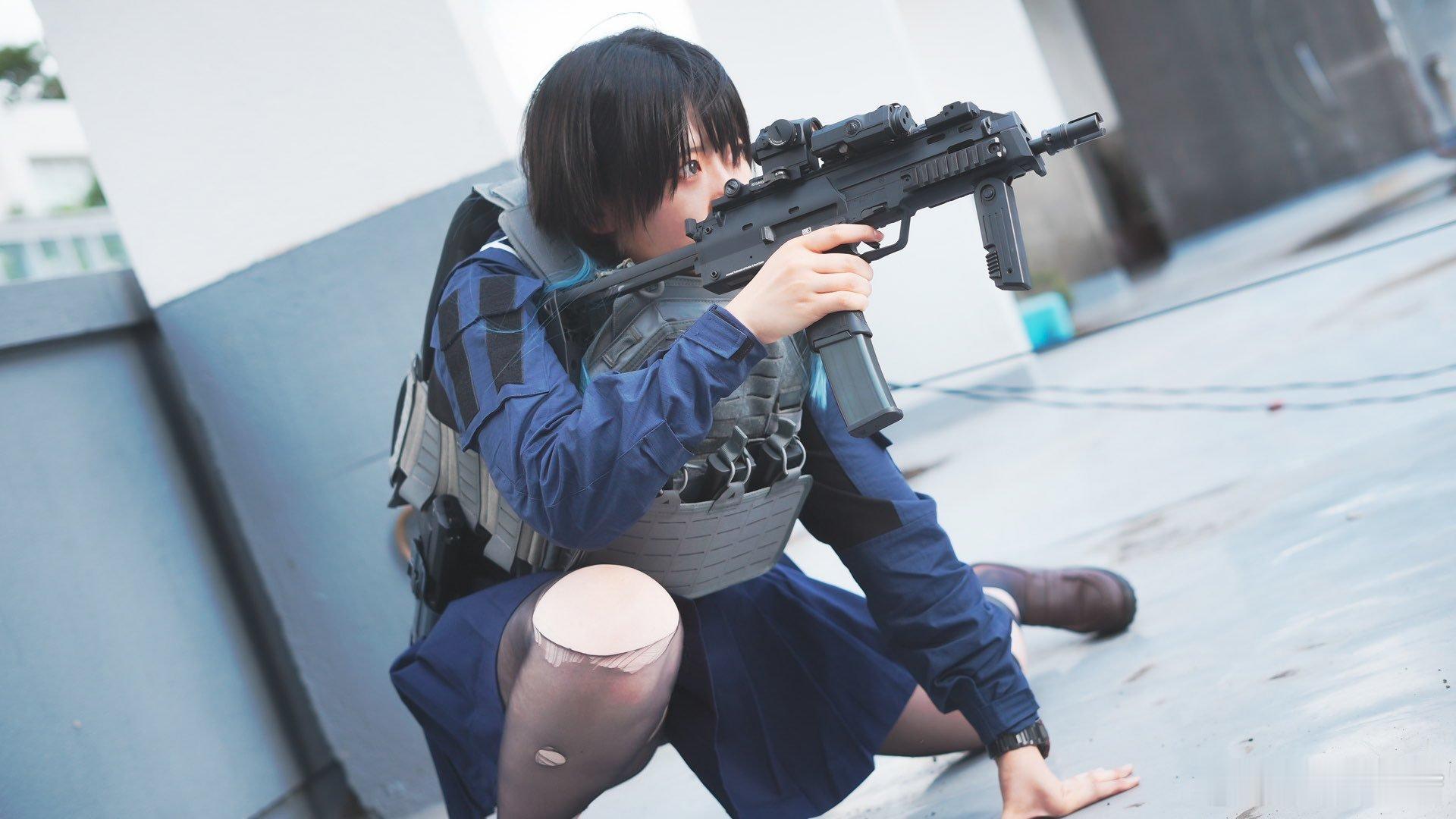 MP7好哇。 