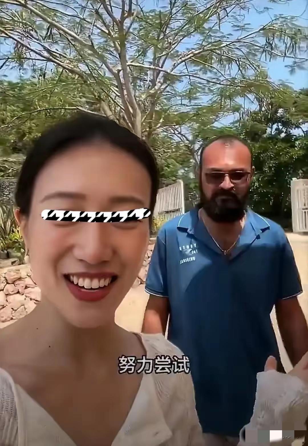 太讽刺了！上海女子远嫁非洲几内亚，这地方常年政变内战乱成一锅粥，她却在镜头里把这