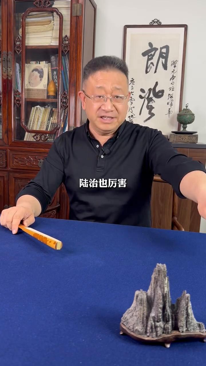 两家饭一口吃。
一个酒鬼凭什么能画出花鸟画天花板？明代花鸟画有个绕不过去的人，先