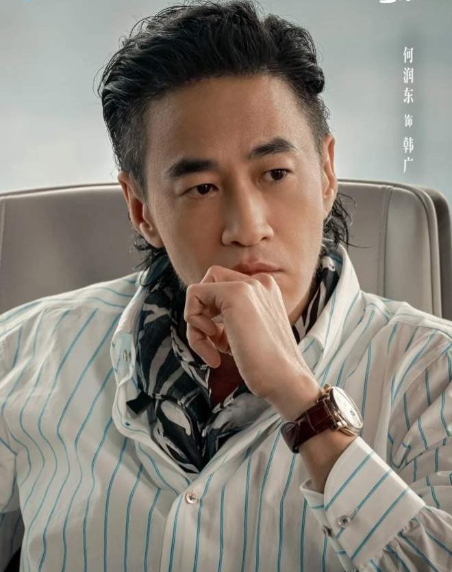 何润东在《美人余》里演的韩广，看得人后背发凉。

何润东在《美人余》里饰演渣男，