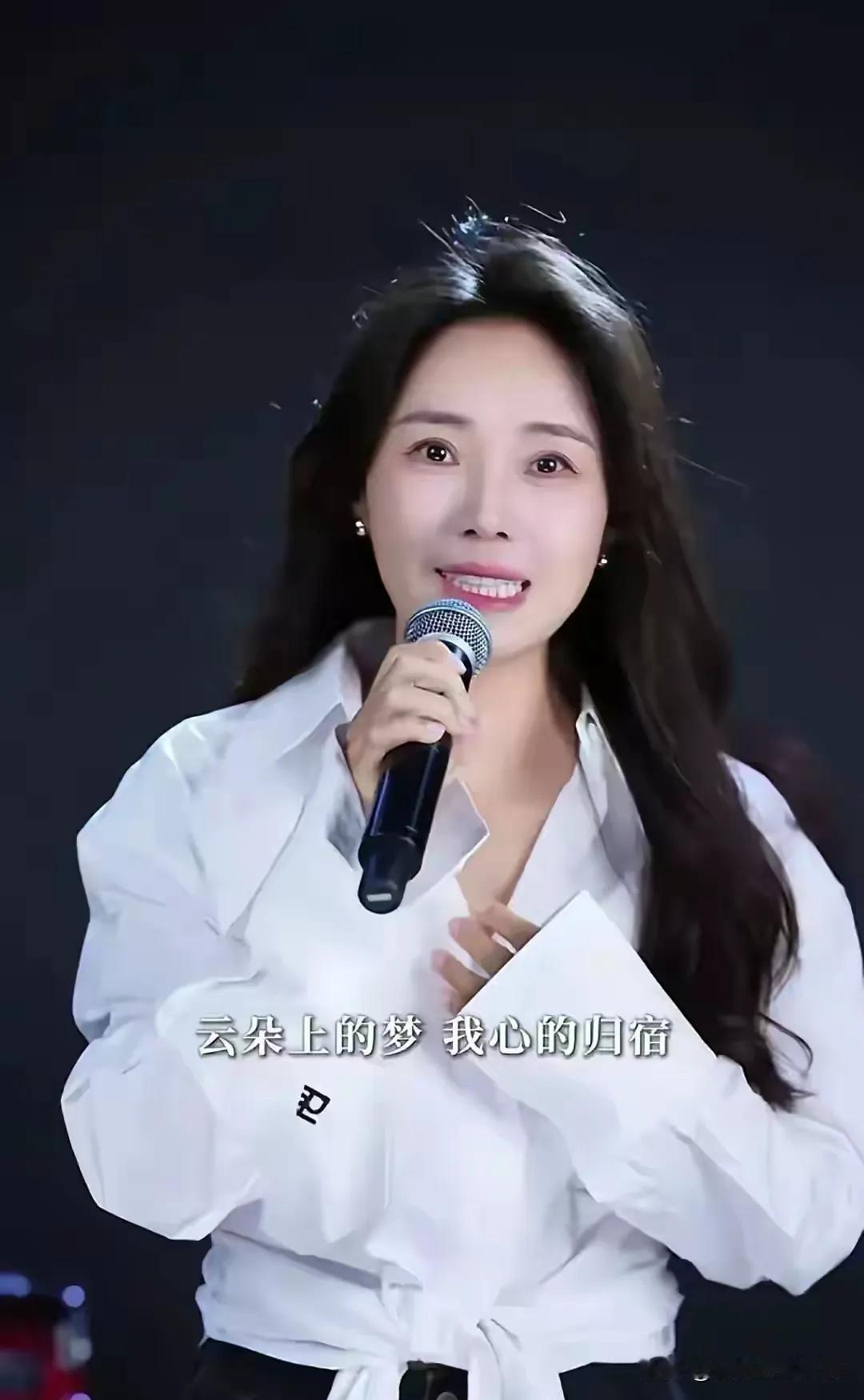 云朵的缺陷及出路

说起来，云朵这玩意儿，看似轻飘飘的，其实也有不少“毛病”。