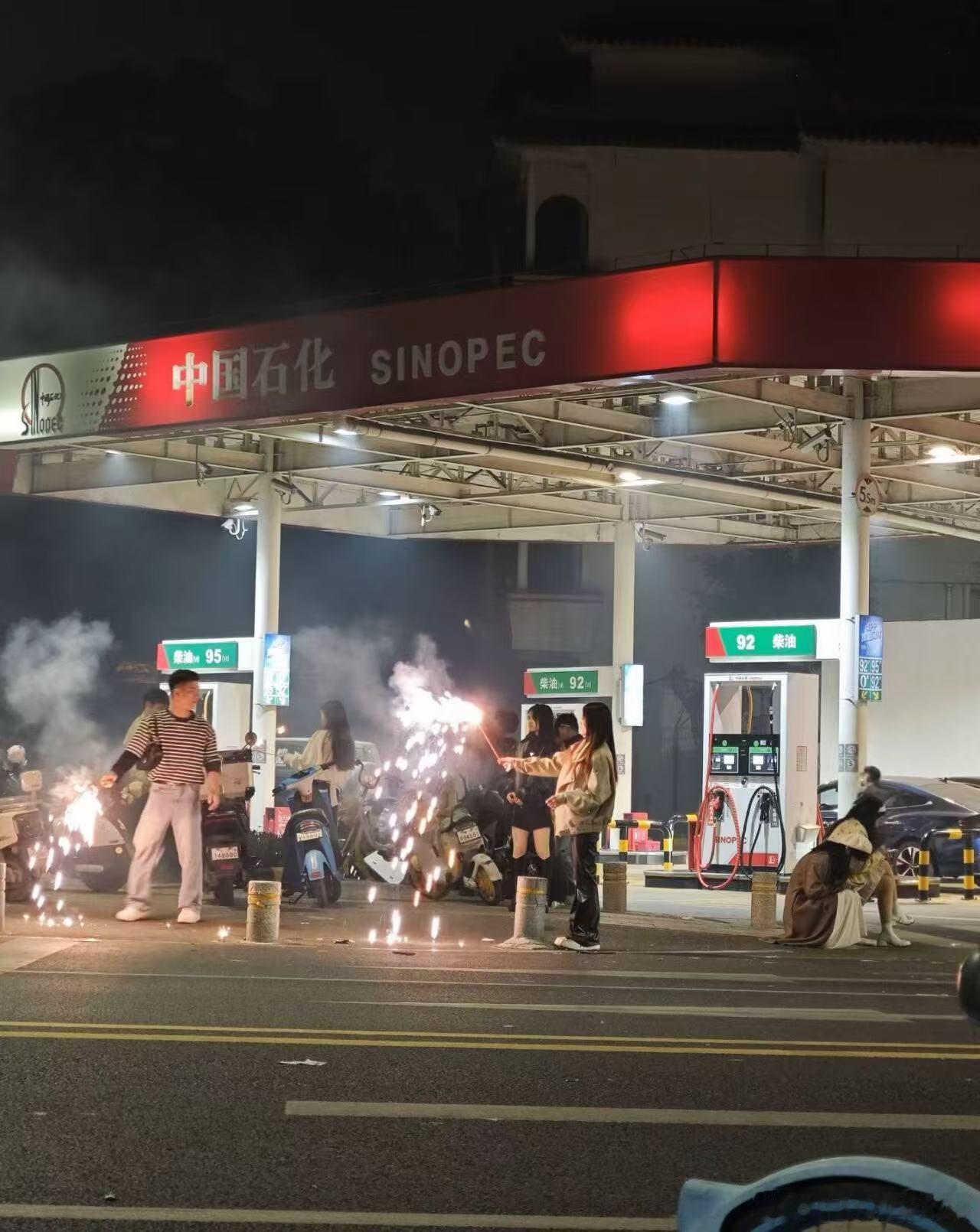 这年轻人的智商，好像一代不如一代啊 