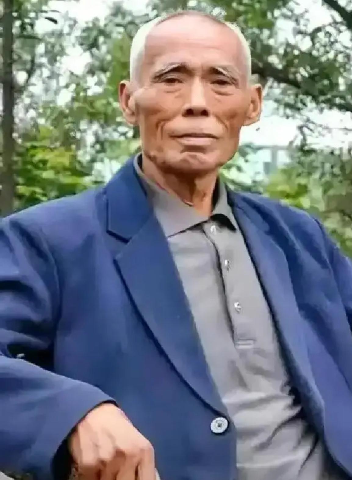 1949年，杀害过小萝卜头的国民党特务杨钦典，偷偷将19名革命志士放出监狱，这一