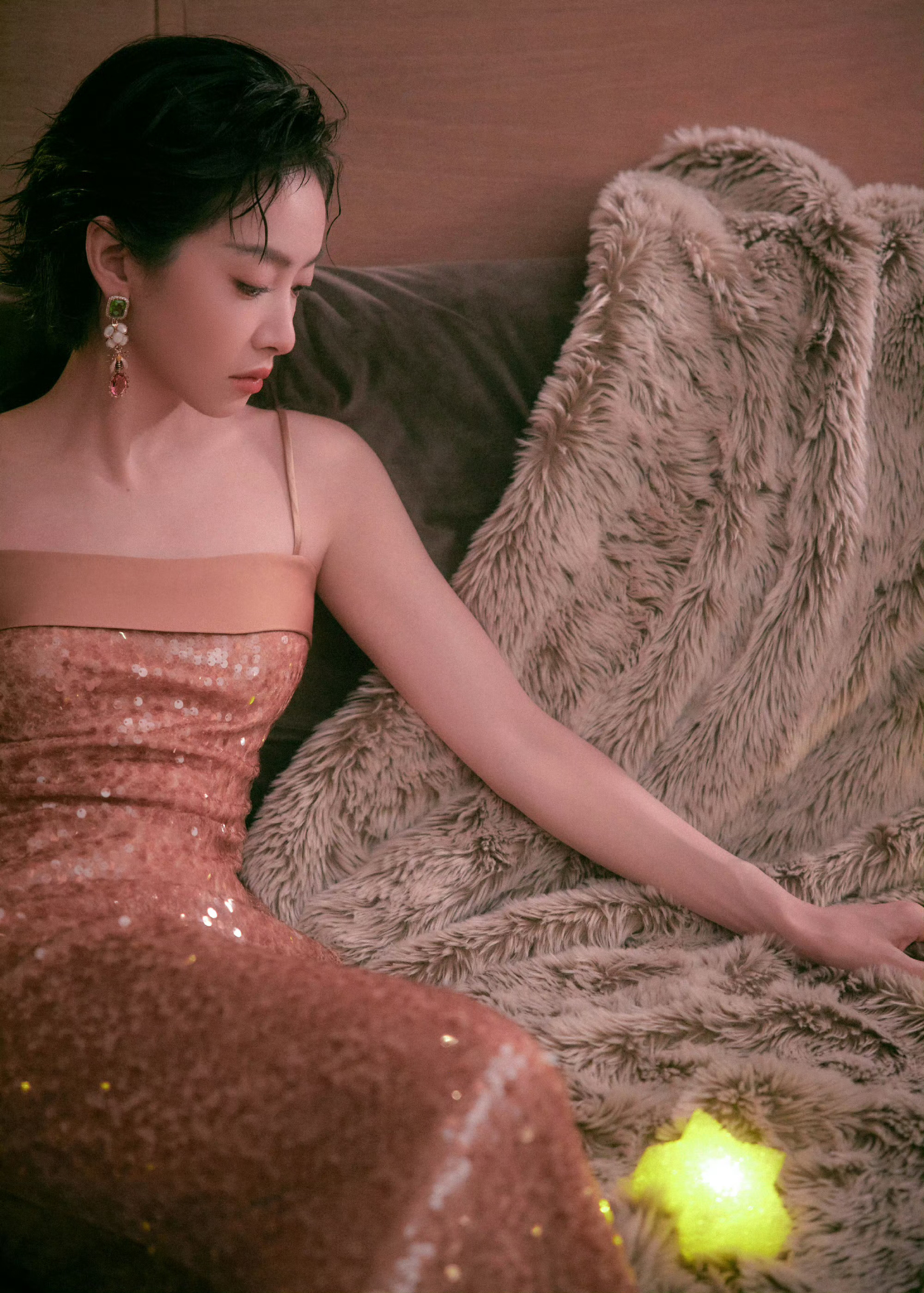 宋茜短头发也好美，很飒哦！超级期待茜姐的新剧