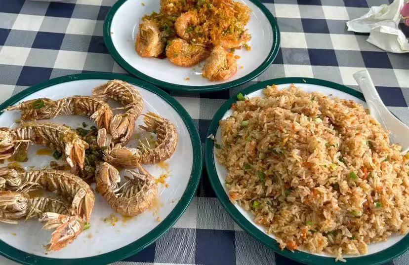 惠州巽寮湾避雷
第二次来了，第一次还是在七年前，没想到现在变成这样了
整个地方都