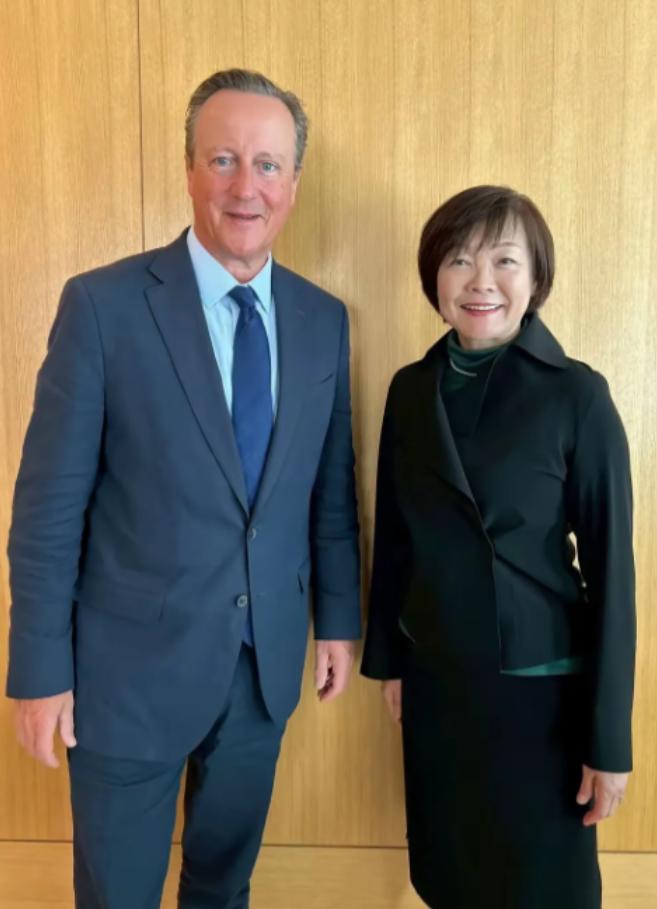 安倍晋三要是泉下有知，估计得气得翻个身——他老婆安倍昭惠在他死后，直接开启了“环