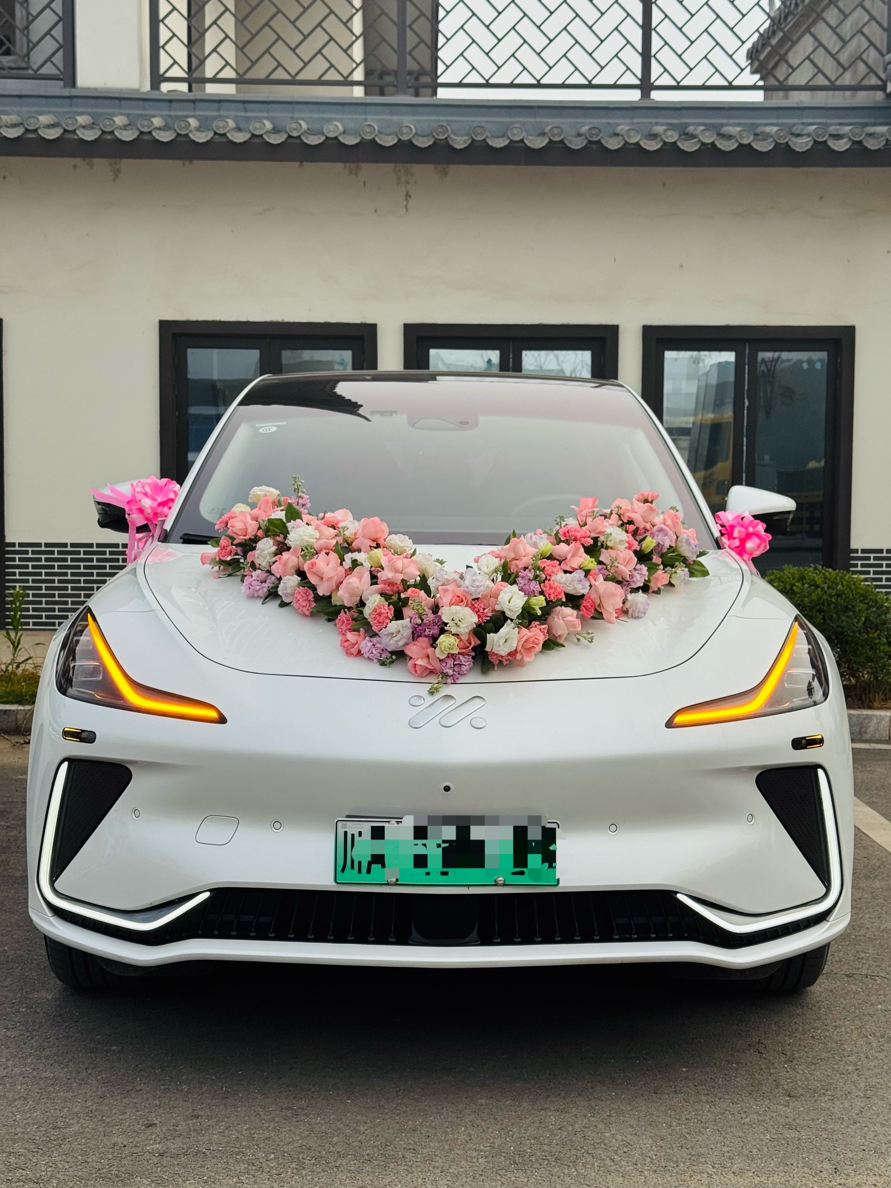 早安～连续几天早起了，帮人跑个婚车！给大家都沾沾喜气啊！！！！⚡