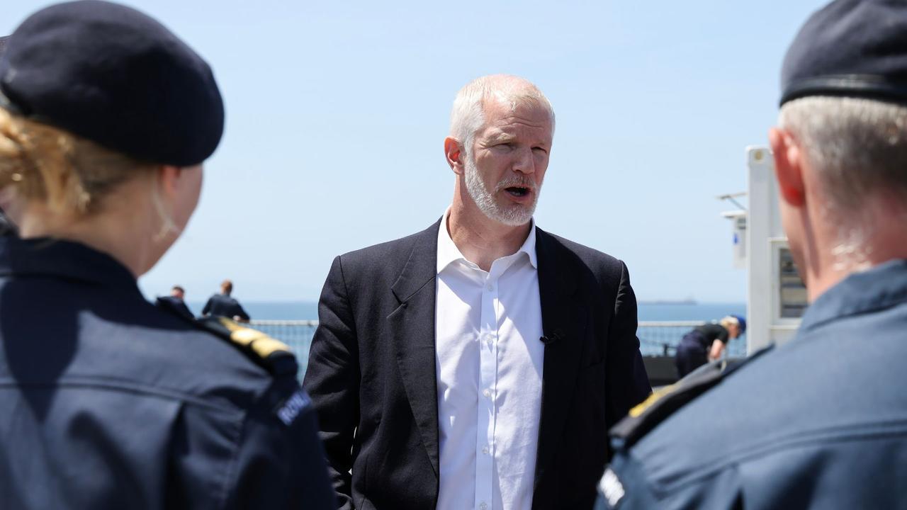 军费申请腰斩近一半！英国国防大臣辞职前警告：英国根本没做好迎接下一场战争的准备。