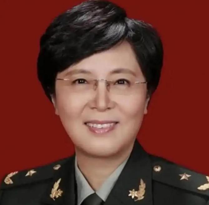 1988年，浙大教授23岁的女儿被保送清华。在旅游途中，她爱上35岁的酒厂工人，