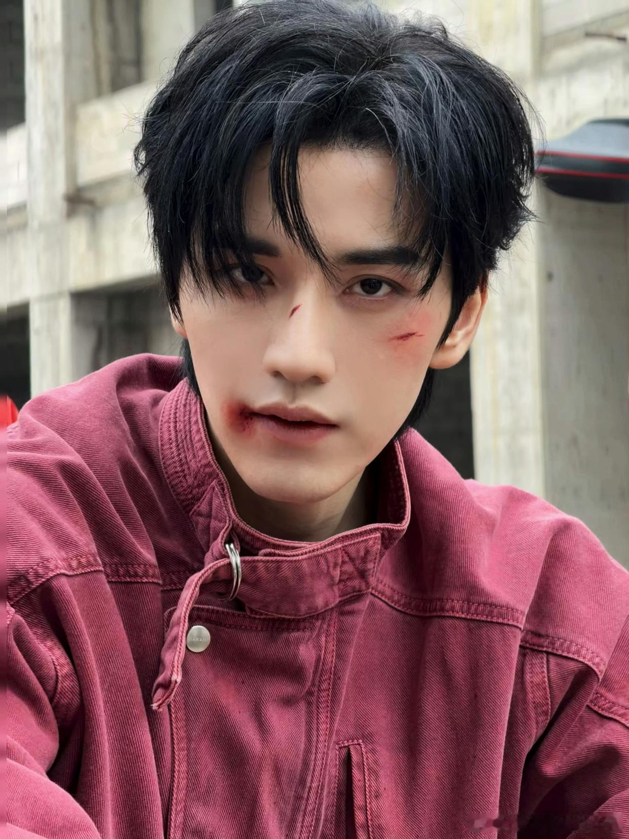 1.窦骁近几天宣发明显增多，大多都是夸他在《主角》中的演技，这和他的婚姻状态有很