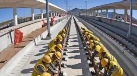 主动撕毁中国订单，事后拒赔361亿违约金，如今又上门求助了！这个国家很有意思，2