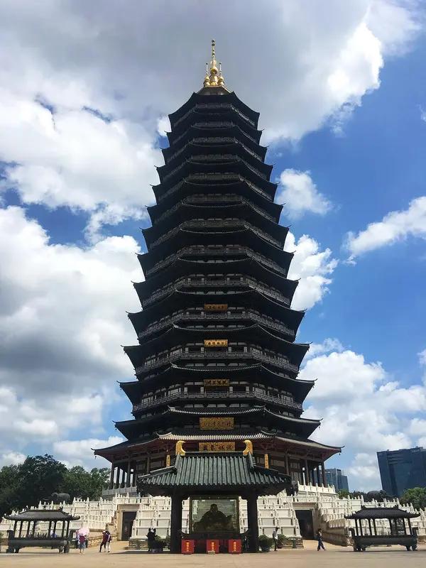 出发吧趁现在，来一场说走就走的常州游！

常州好玩的地方可太多了。中华恐龙园必须