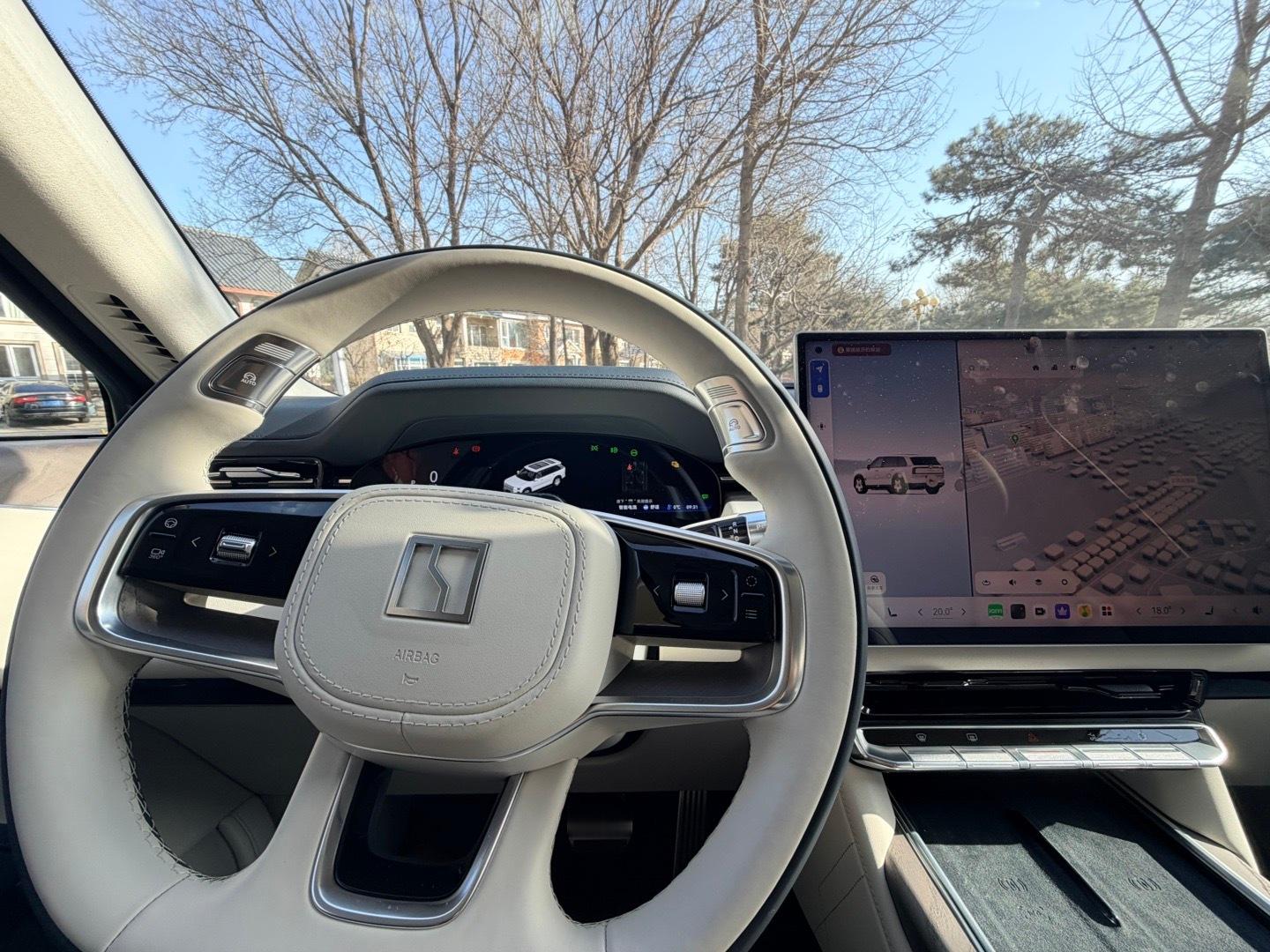 卧槽 我出去一周  极氪 9x 我忘了充电刚才深度睡眠  手机打不开了看了下 a