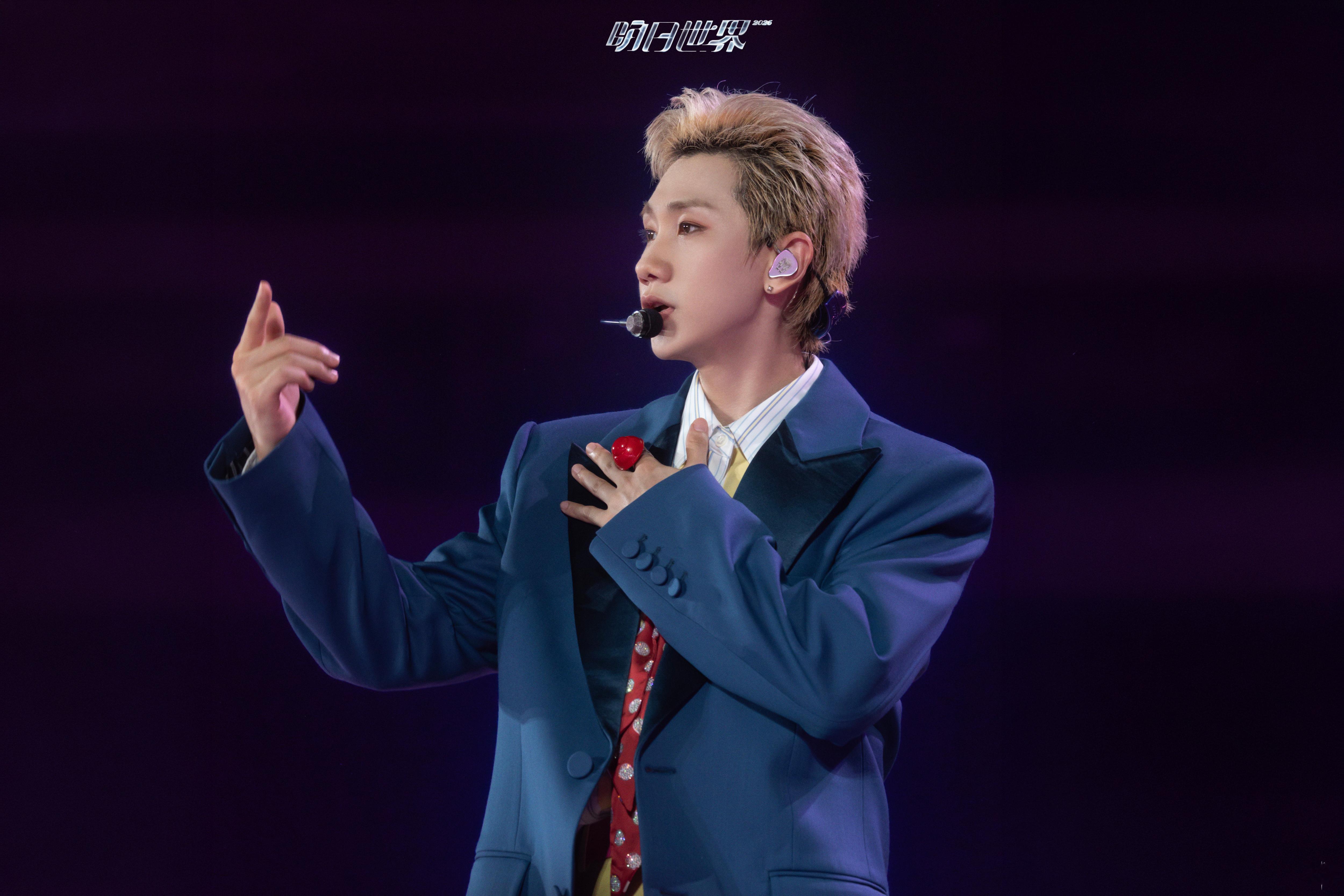 还以为告两人也来汪苏泷演唱会了谁第一眼看错啦！汪苏泷演唱会现场出现相似路人组合，