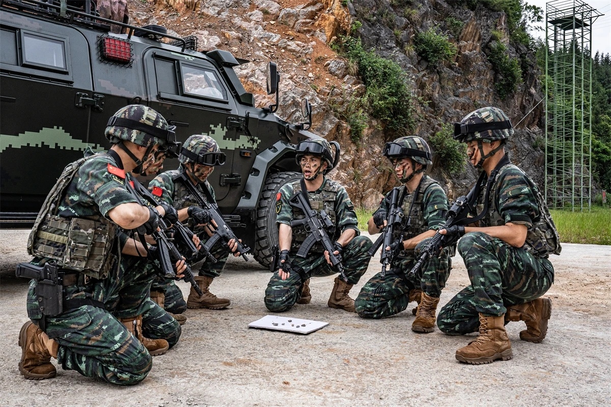 武警重庆总队执勤第五支队特战中队实战化反恐演练（国防时报）烽火问鼎计划 ​​​