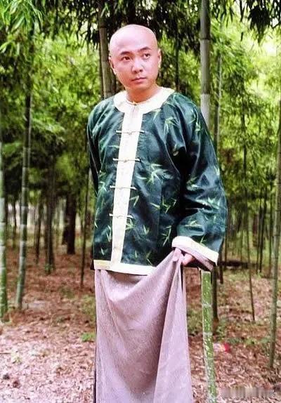 看过雍正王朝和李卫当官的都知道李卫这个人，电视剧里说李卫乞丐出身，依靠自己的机灵