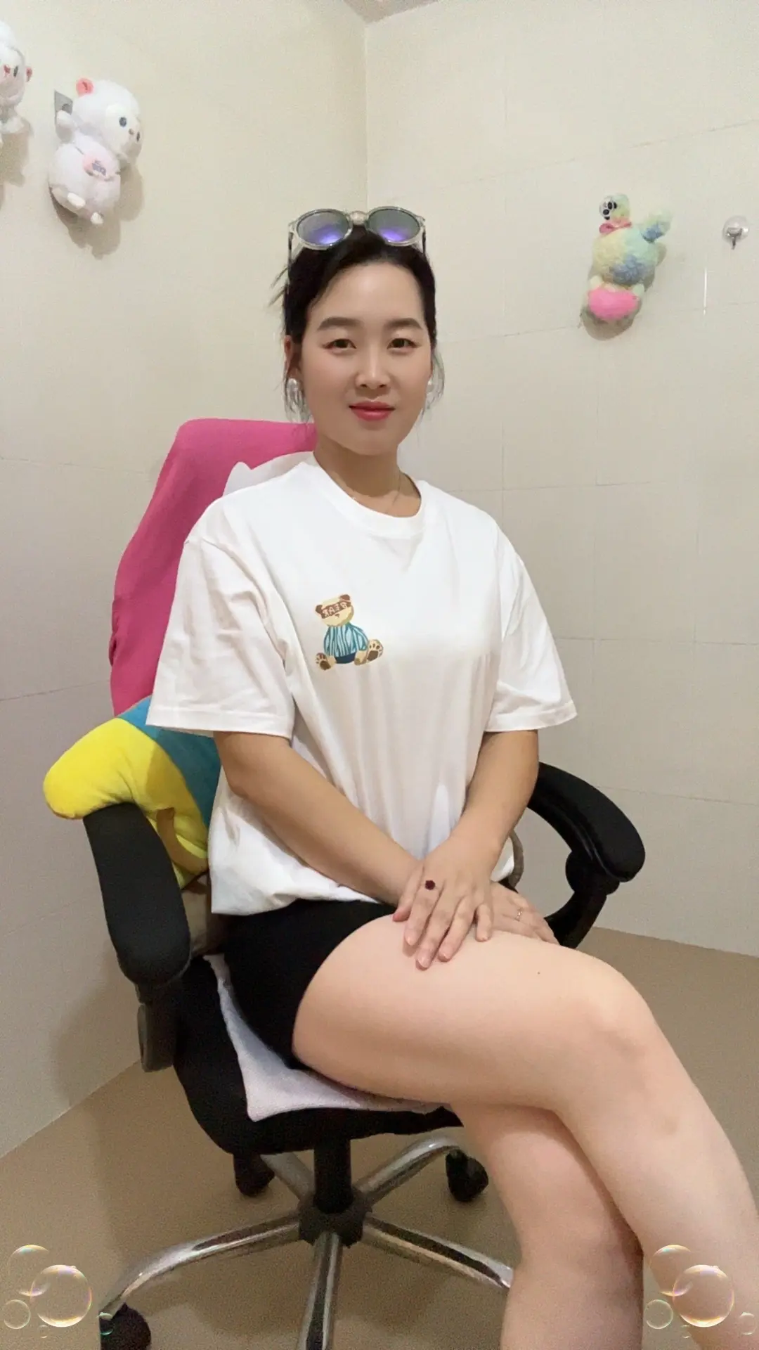 92年的🐒33岁了，年轻的时候觉得三四十岁很老，真的到了，反而又不那...
