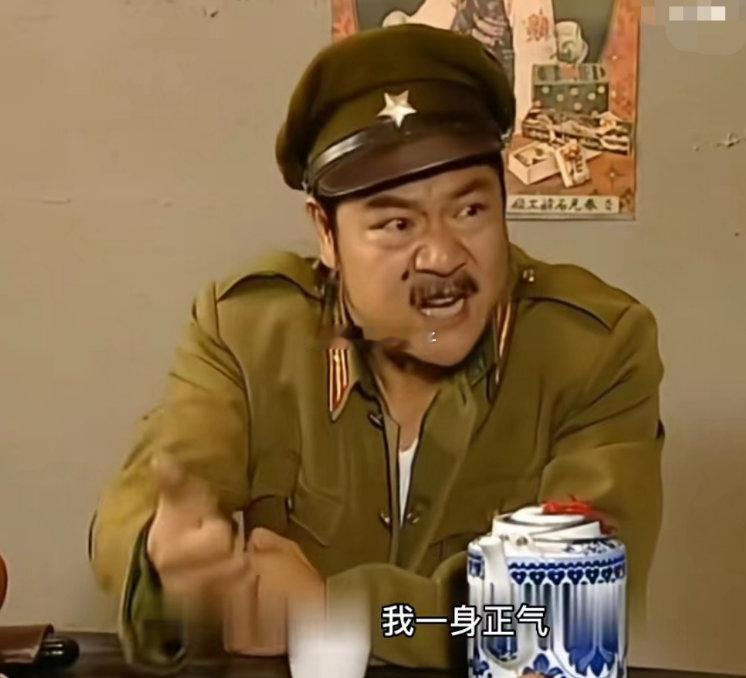 翻了好多页，咋感觉都在说不太奇怪的样子…那我也只好当做不奇怪了。这句应该怎么说，