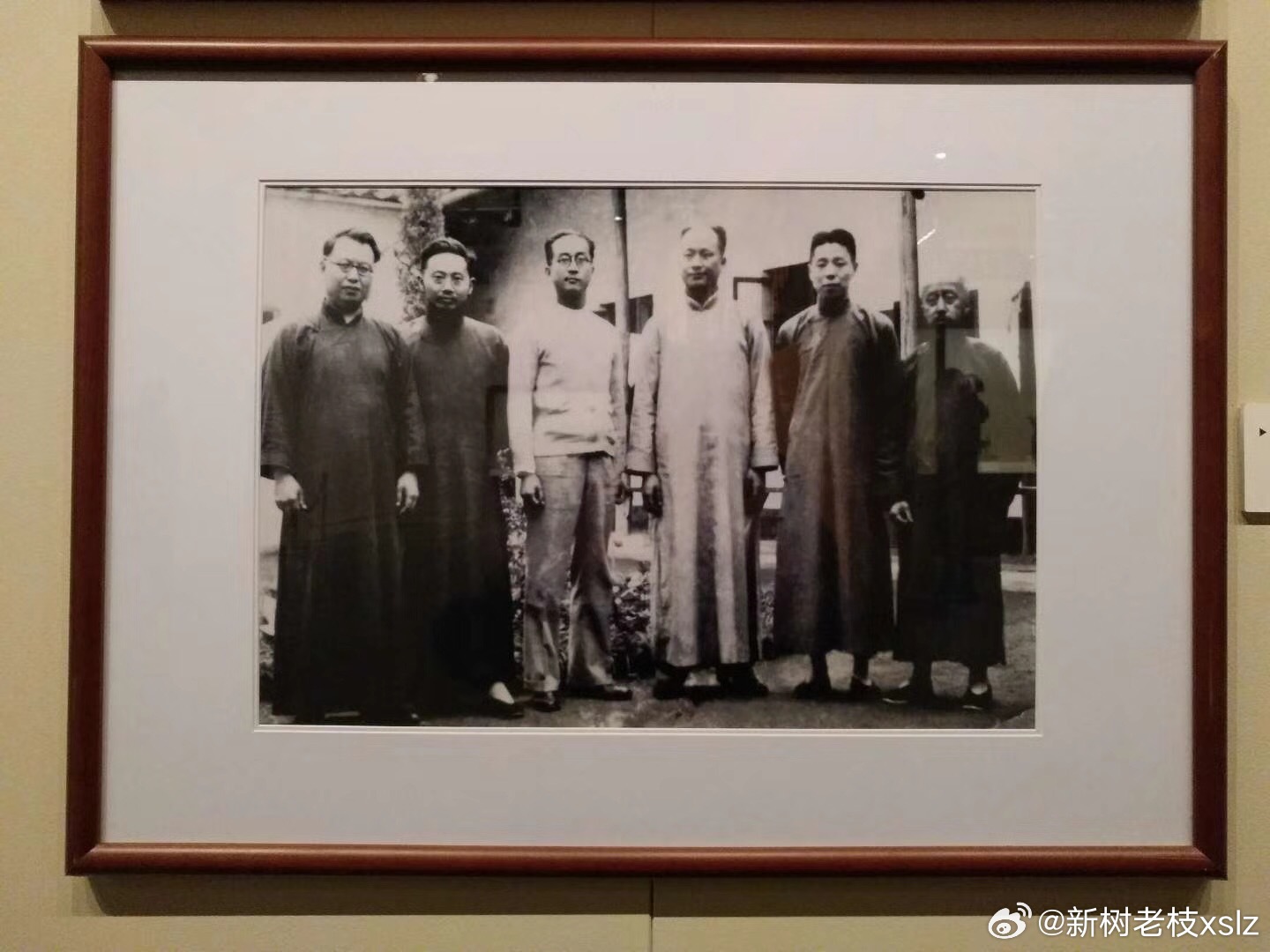 老照片 1936年11月23日，国民党当局逮捕了“救国会”的七位领导人王造时、李