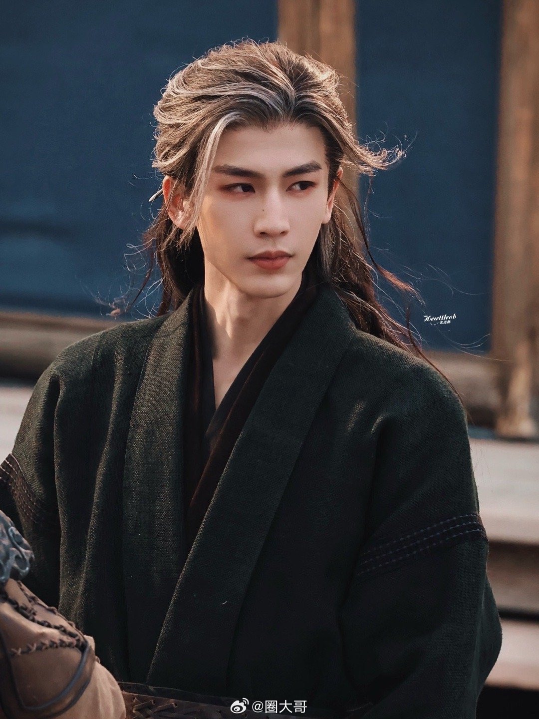 张凌赫销冠的排面哈哈哈哈哈果真是一整个排面拉满了叭！张凌赫田曦薇《逐玉》热播后，