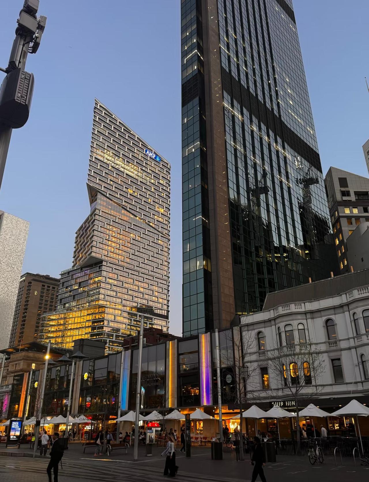 很想谈恋爱（健康恋爱）
不是py 不是situationship 没有精力对付太