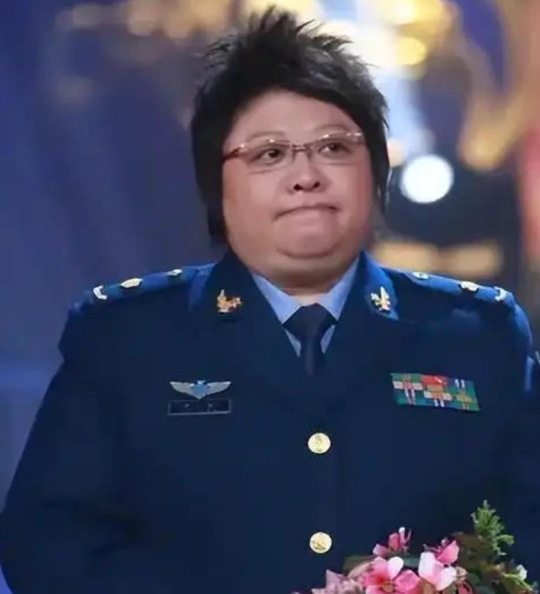韩红让人别扭的地方，不在于她会不会唱，而在于她越来越像是在用资历说话，而不是用作