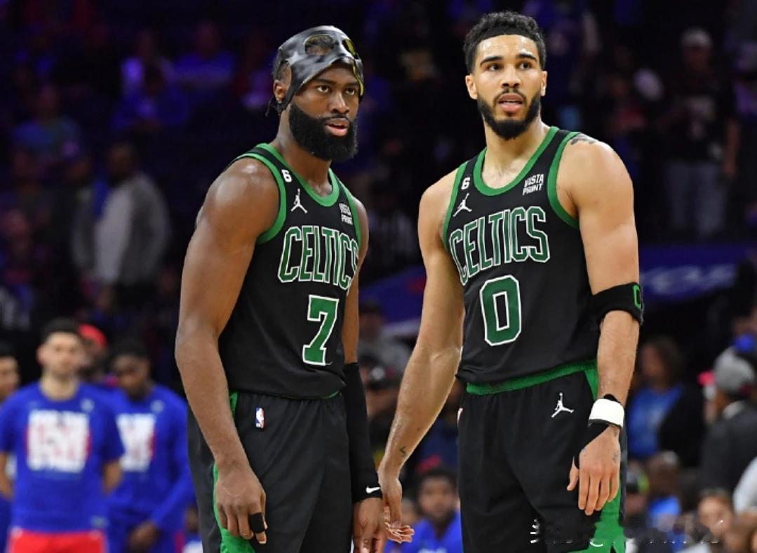 凯尔特人106-93骑士，不得不承认的3大事实如下：
 
1. 米切尔独木难支：