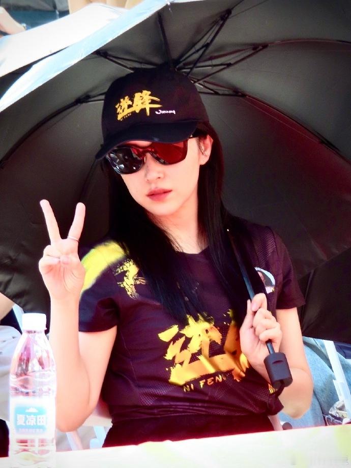 阚清子又瘦好多 