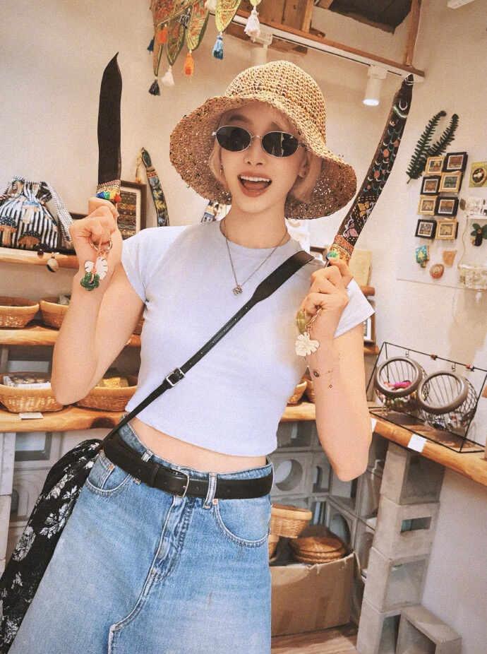 宋茜最新金发照片，太美了！
明星种草 女明星 金发 明星资讯 跟着明星学穿搭 宋