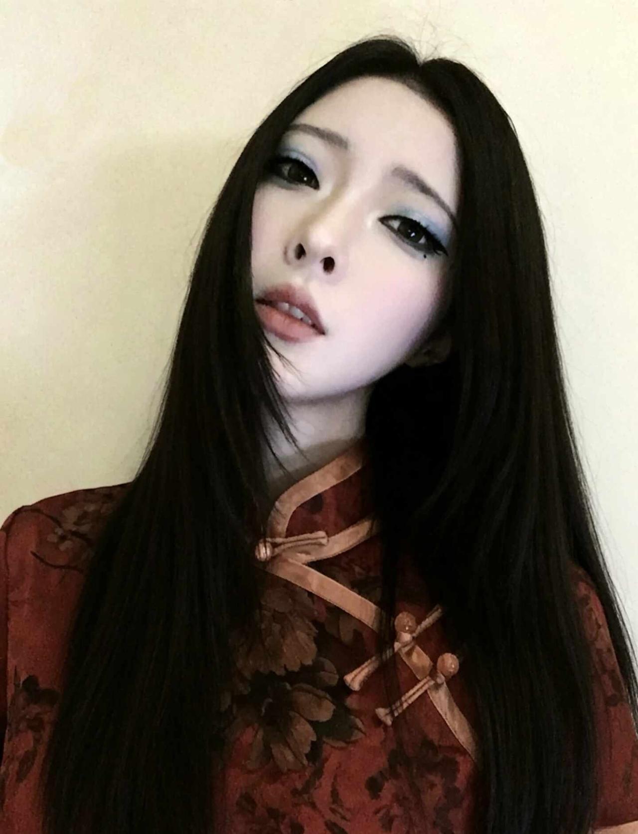 爱恨两茫茫
黑长直 姐感 女鬼