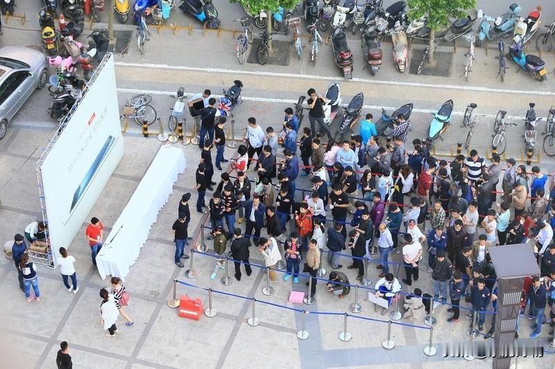 双11落幕，各大平台战报频出，手机品牌竞争尤为激烈！京东手机竞速排行榜新鲜出炉，