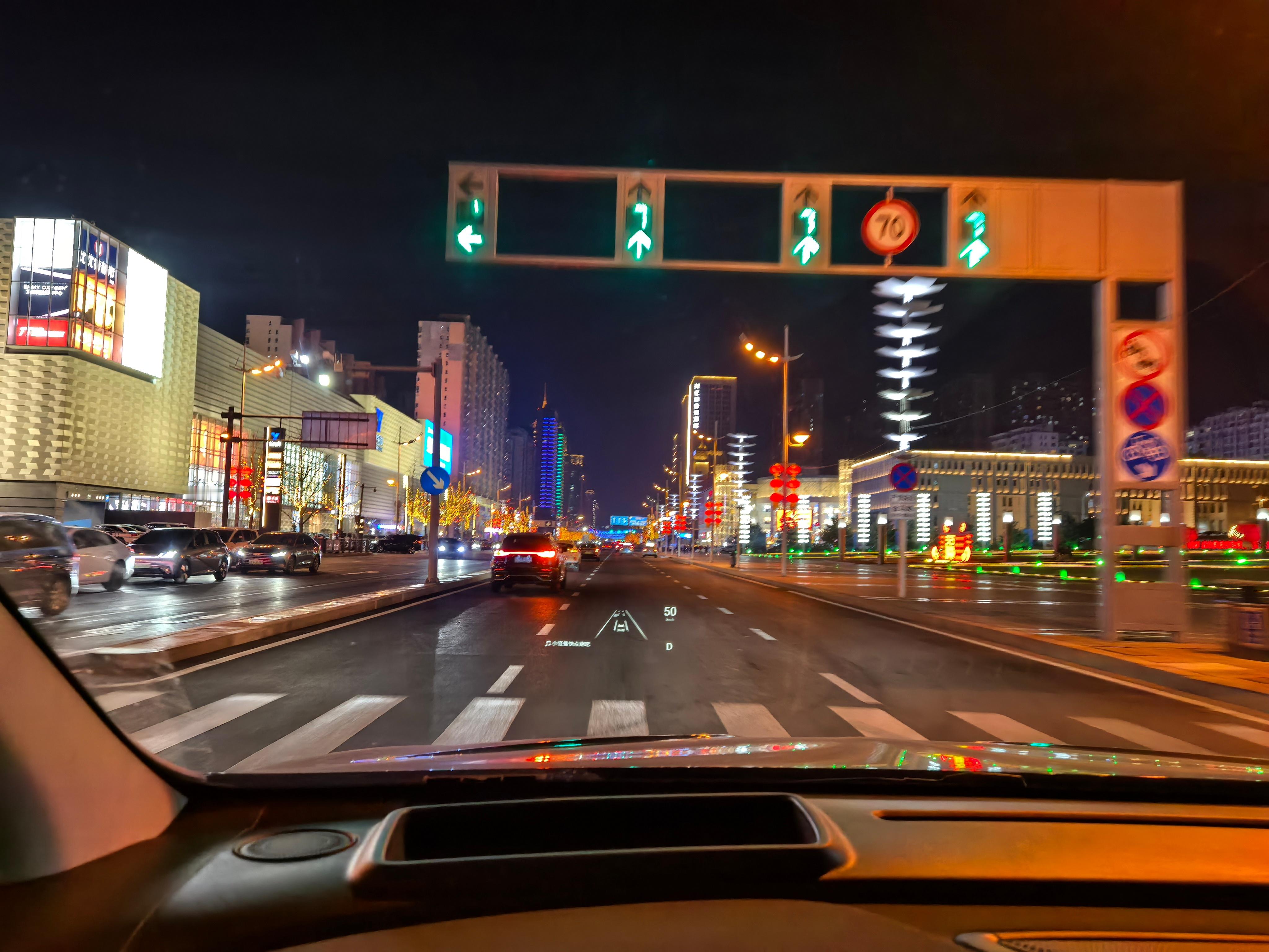 下班带哥哥去游泳他问了我一晚上真有圣诞老人吗？基于他今天表现的不错我用实际行动告