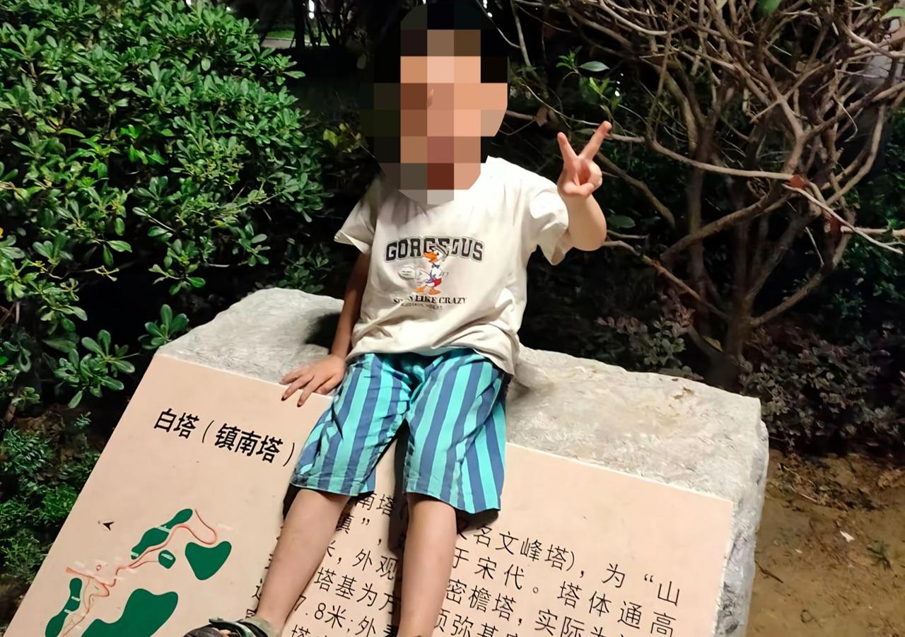 【借孩童溺水悲剧玩梗炒作，周兆成：消费逝者触碰法律与道德双重红线】
 
大家好，