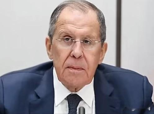 拉夫罗夫表示：“华盛顿认为乌克兰有必要举行选举。生活在俄罗斯的众多乌克兰公民也应