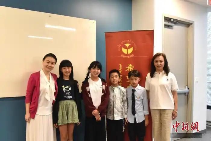 当地时间9月24日，美国希望中文学校青少年合唱团走进华盛顿国立亚洲艺术博物馆，演