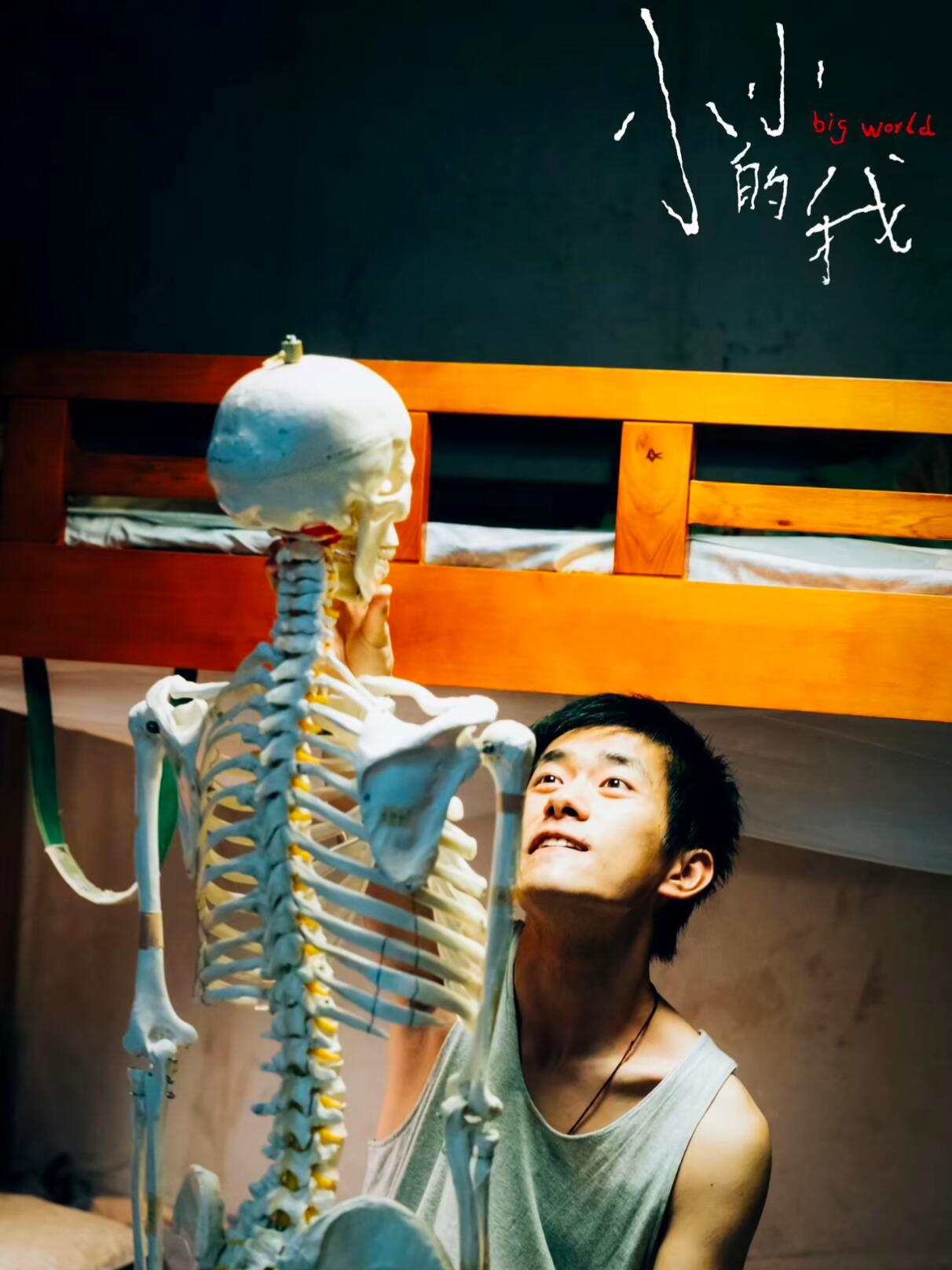 易烊千玺收到现实里的刘春和的祝贺脑瘫男孩说易烊千玺让更多人看见我们从减重20斤、