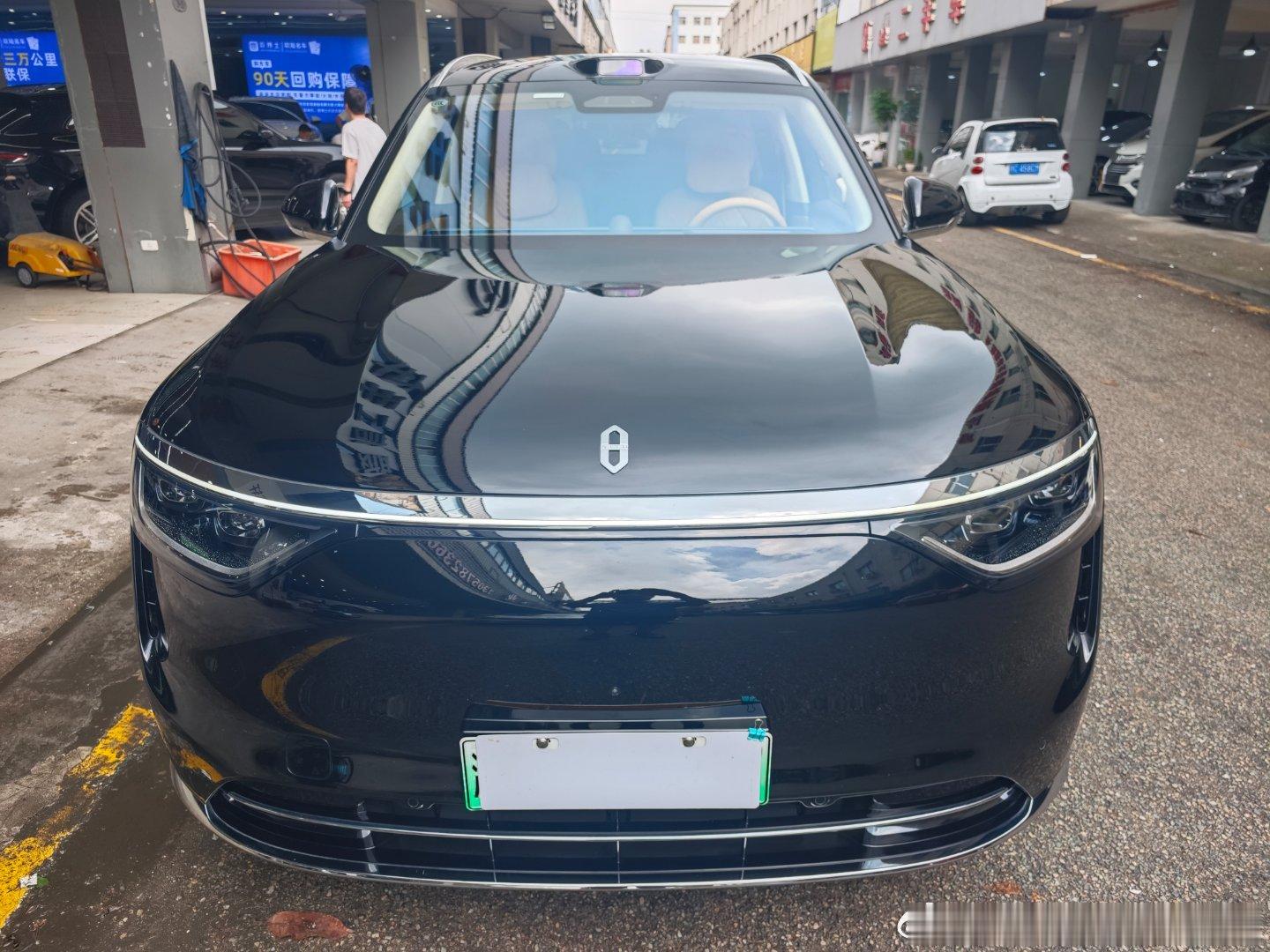 AITO 2025款 问界M8 Ultr版 53.4kWh （192线激光雷达）