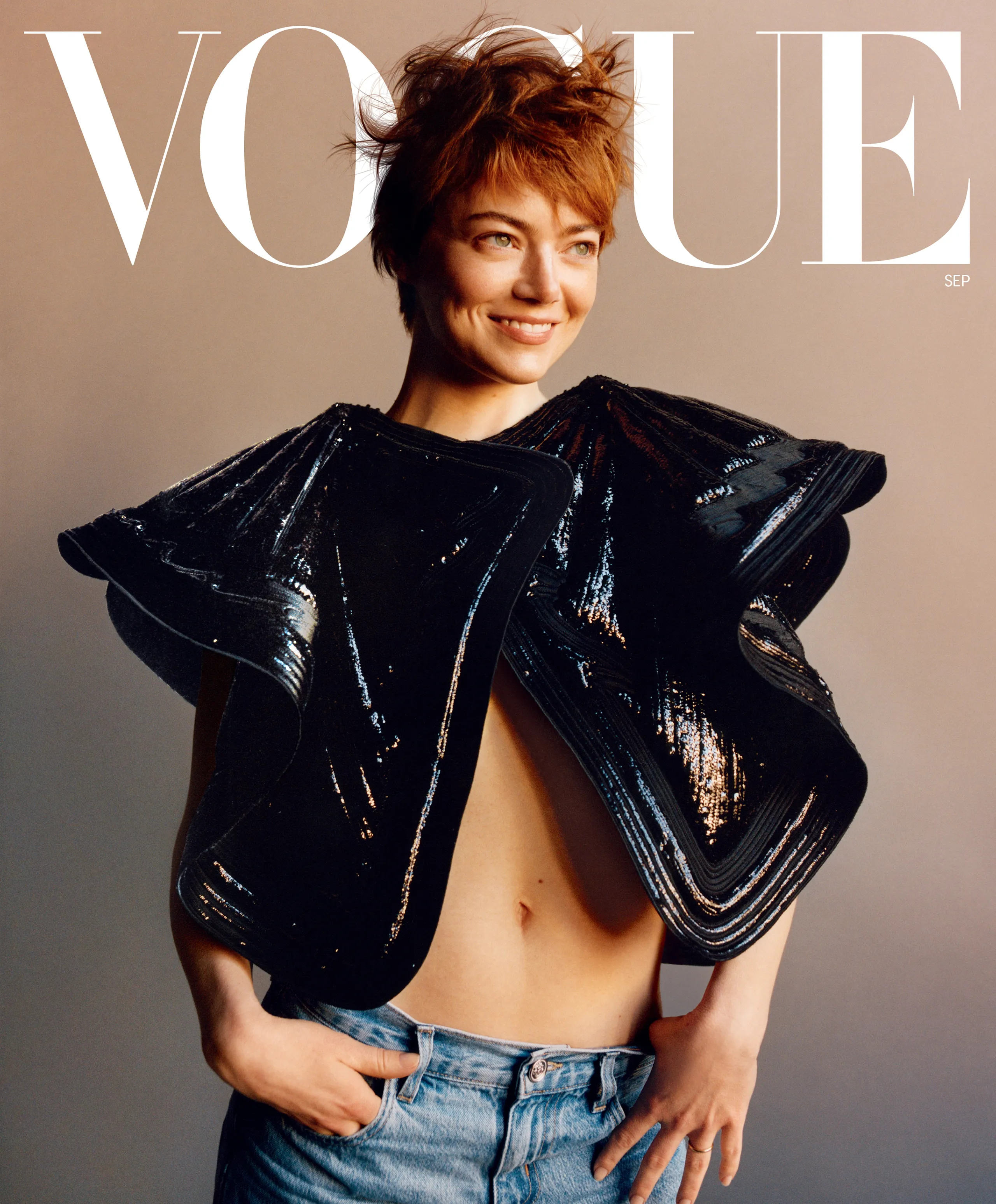 哇塞~~石头姐艾玛斯通Emma Stone登上《VOGUE》金九刊封面及写真美图