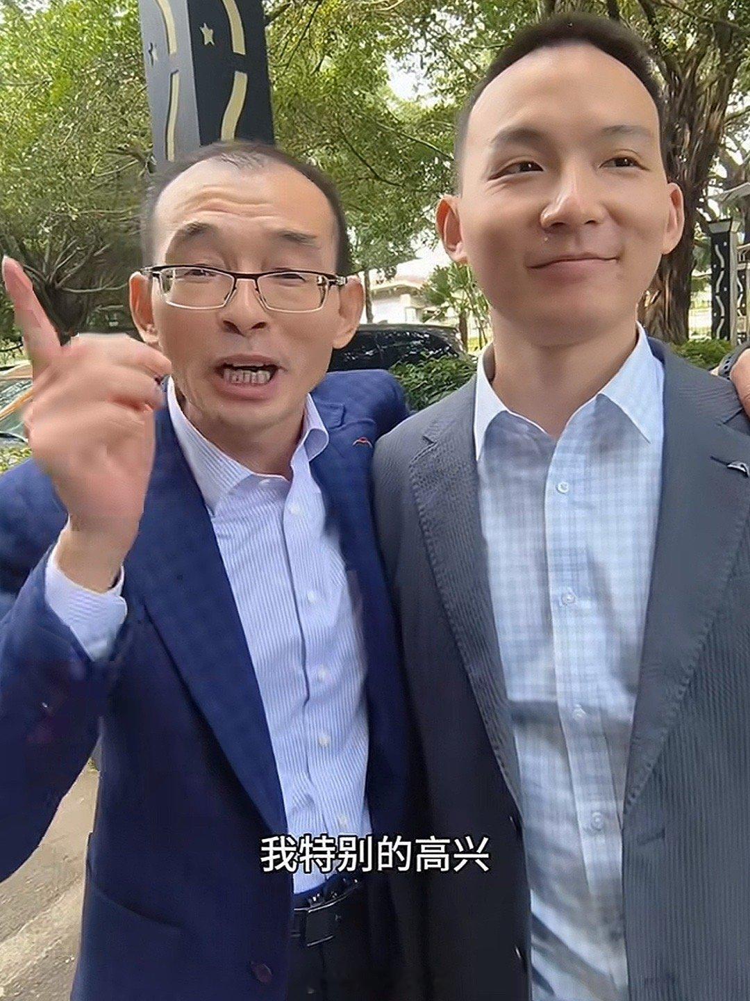 被拐卖的谢浩男找到了，谢浩男发际线的答案也找到了实在一看就找到是亲生的级别，希望