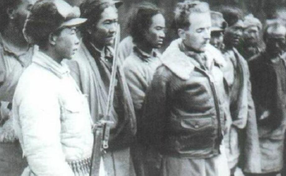 1967年，一英国男子携带两只老鼠出境，周总理为何获悉后紧急下令彻查此事？
19