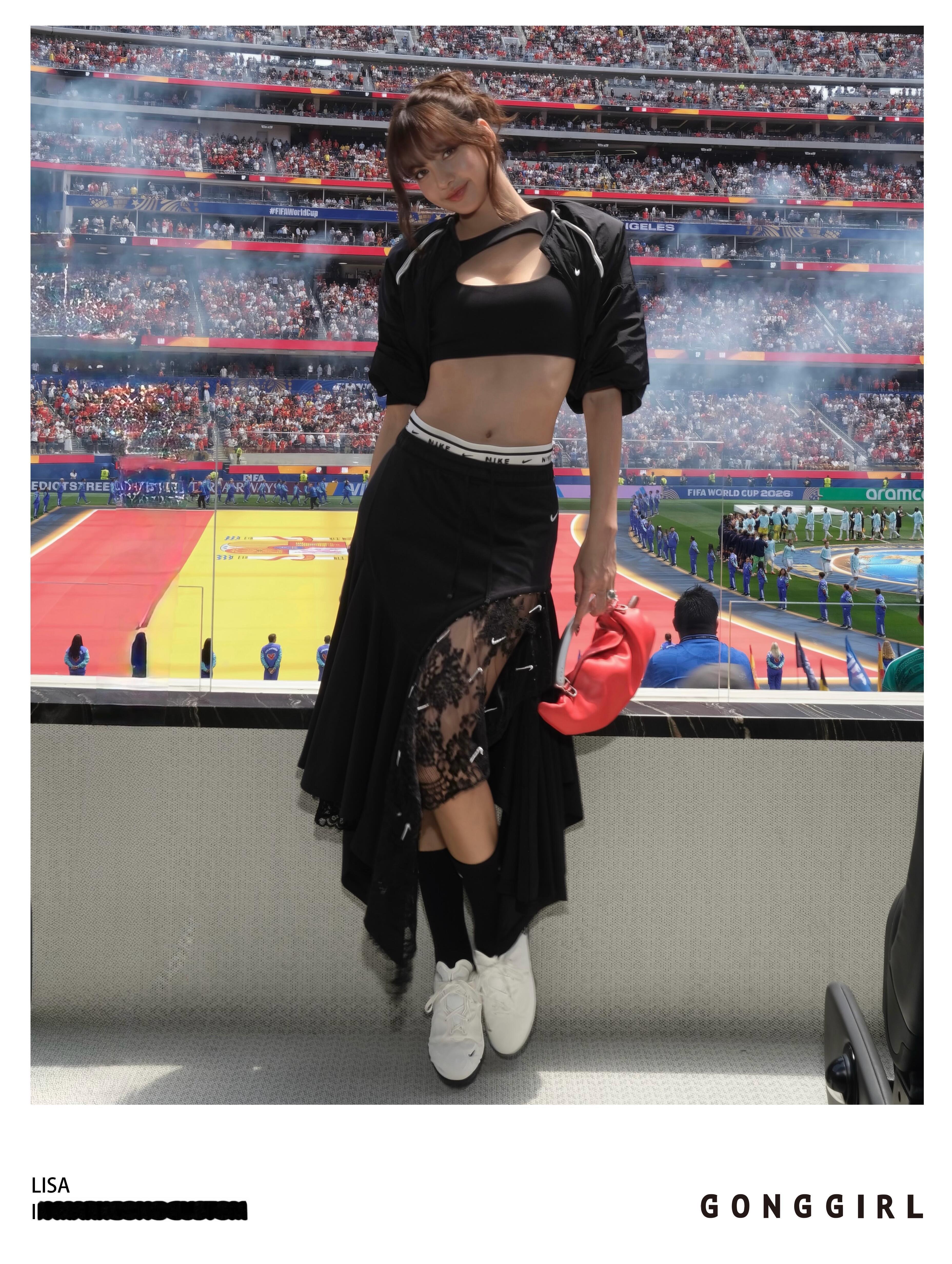 LISA  🖤 LISA KPOP女永一 260711 Markgong 🍠