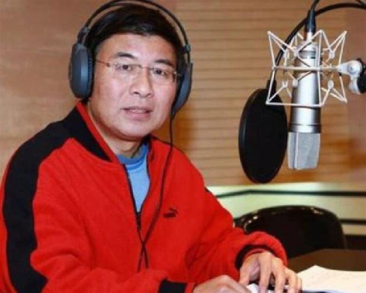 面对不利局面坦然应战，还主动放话要全力翻盘。不纠结一时得失，乐观从容，就是老一辈