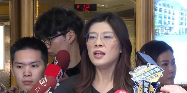 国民党主席郑丽文受访时表示，1月4日，针对美军突袭委内瑞拉，国民党主席郑丽文受访