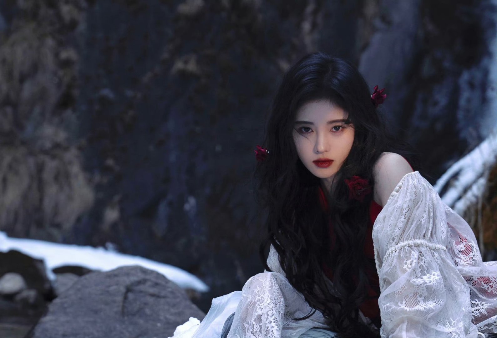 Hahhhnxsm红色玫瑰🌹绽放之恋 