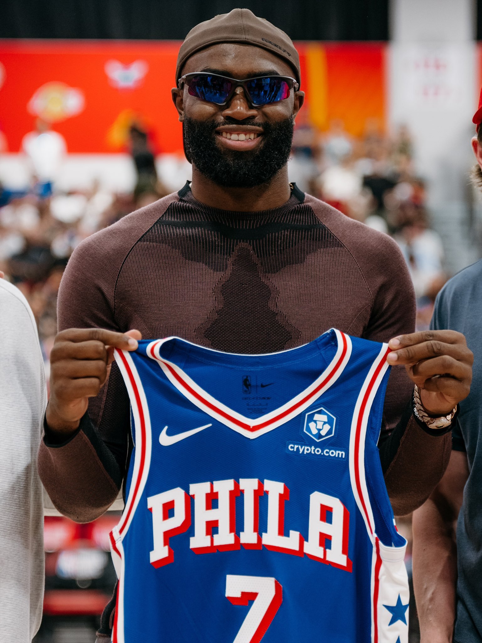 《The Athletic》对NBA各队休赛期操作阶段性评分（前十名）76人：A